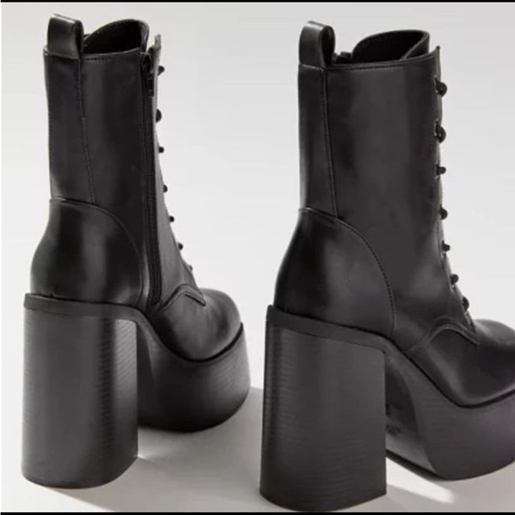 Urban Outfitters Black Footwear - Picture 12 of 12